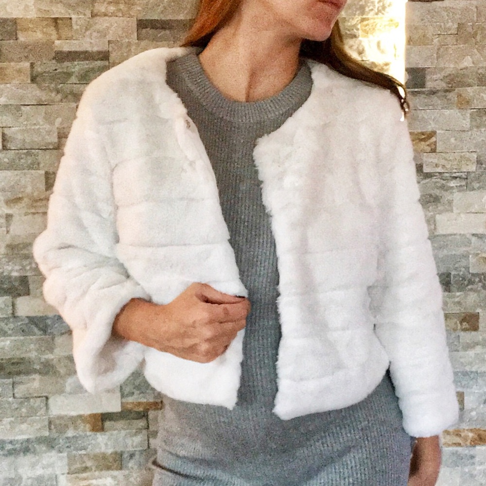 White mink faux fur shrug coat - Picture 3 of 8